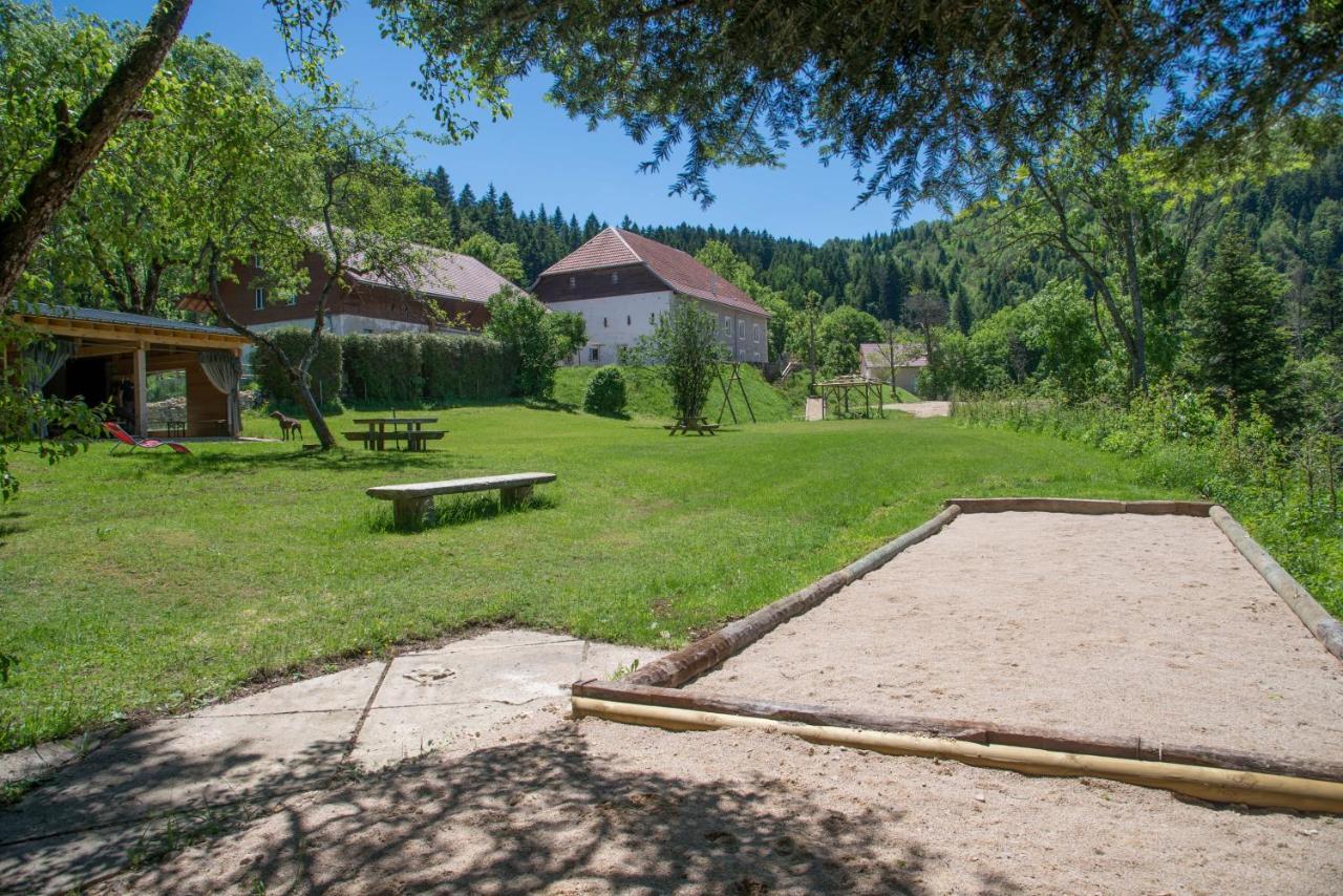 Apartamento Domaine De Malpas Villers-le-Lac Exterior foto
